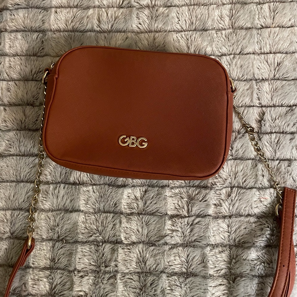 This G by Guess  crossbody in good condition!